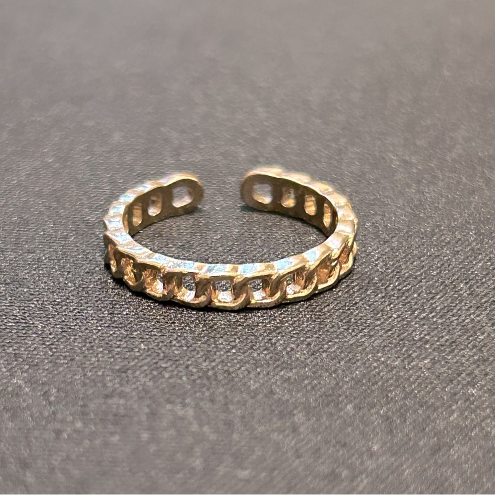 NEW // Gold Chain Link Ring